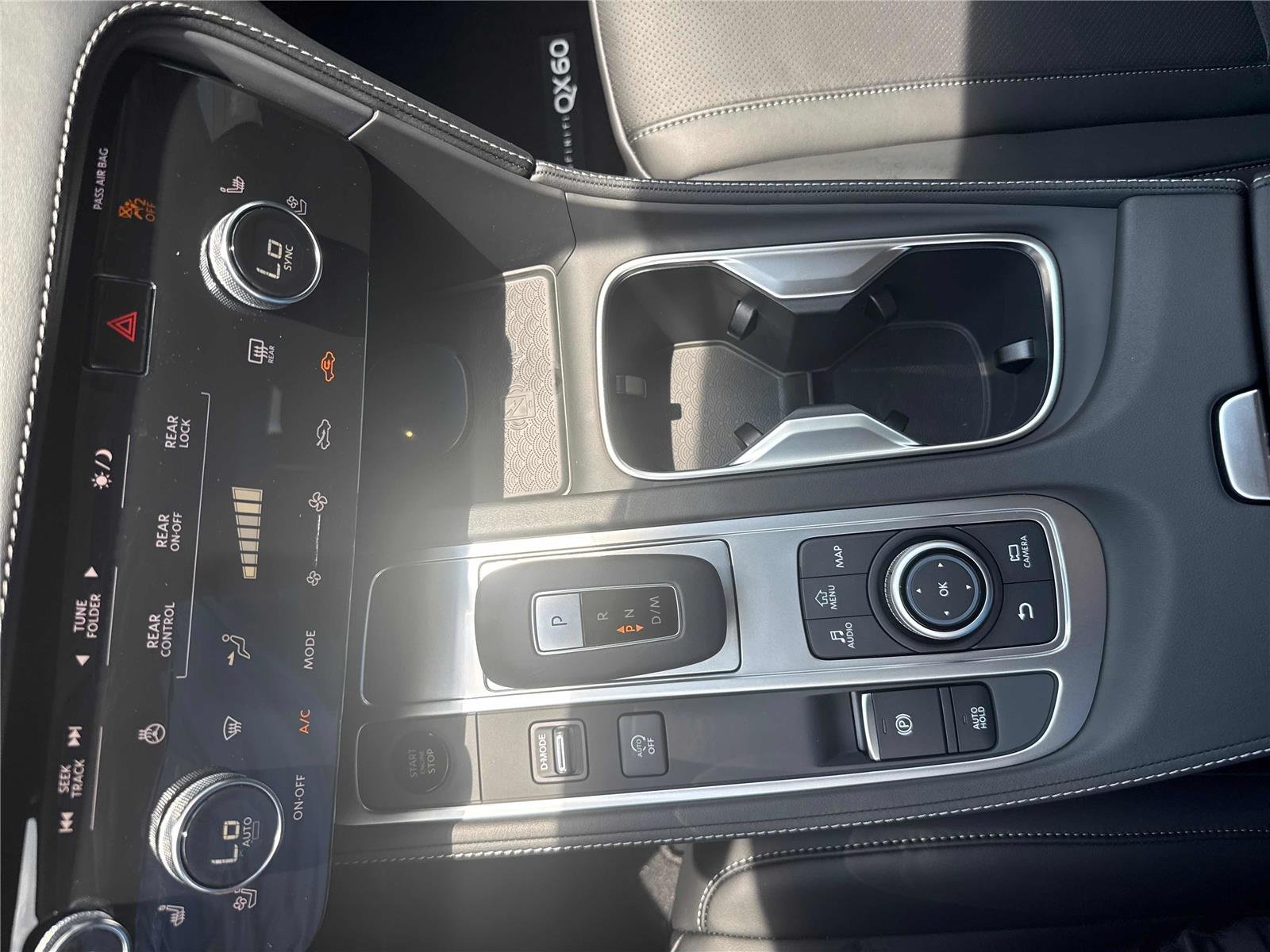 New 2027 GRAND BLUE INFINITI Luxe FWD image 22