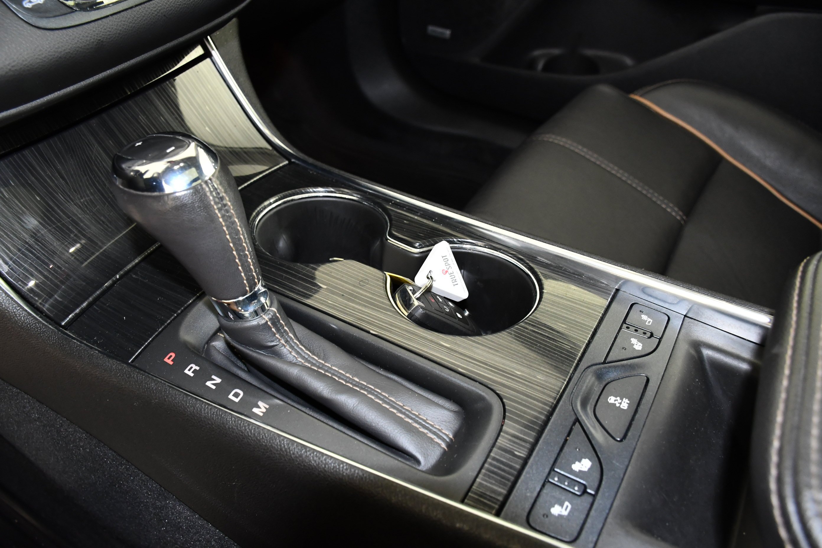 Used 2020 White Chevrolet Premier image 30