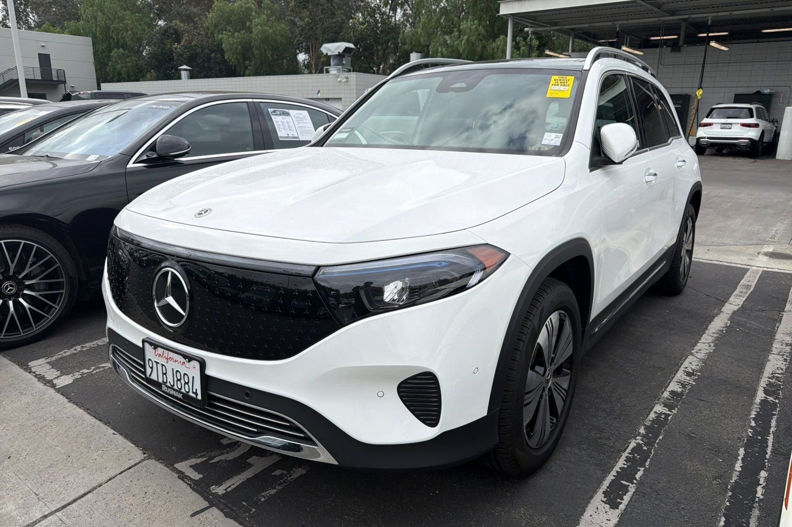 2024 Mercedes-Benz EQB EQB 300 4MATIC's photo
