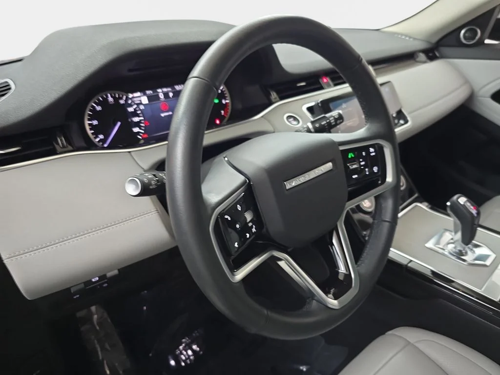 Used 2023 Nolita Gray Metallic Land Rover SE image 19