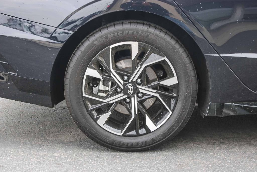 Certified Used 2025 Blue Hyundai SEL image 12