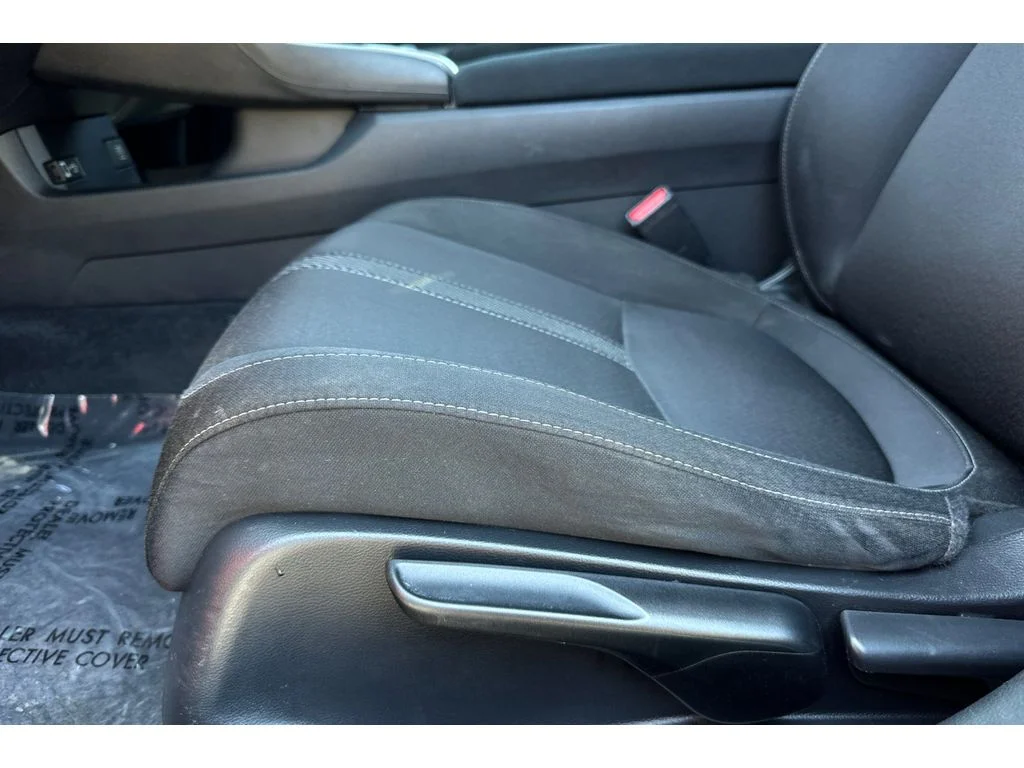 Used 2018 Rallye Red Honda EX image 13