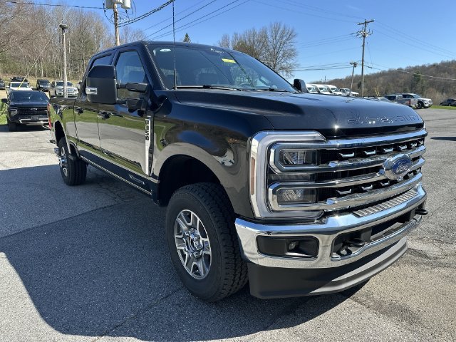 New 2026 Agate Black Metallic Ford F-350® Lariat® image 18