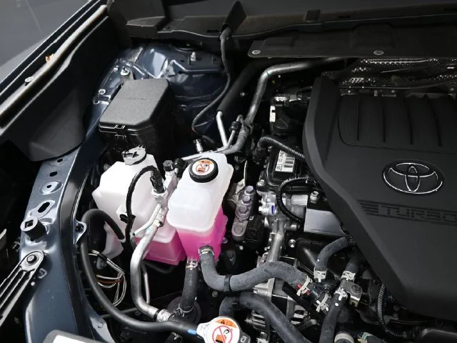 Used 2025 White Toyota XLE image 28