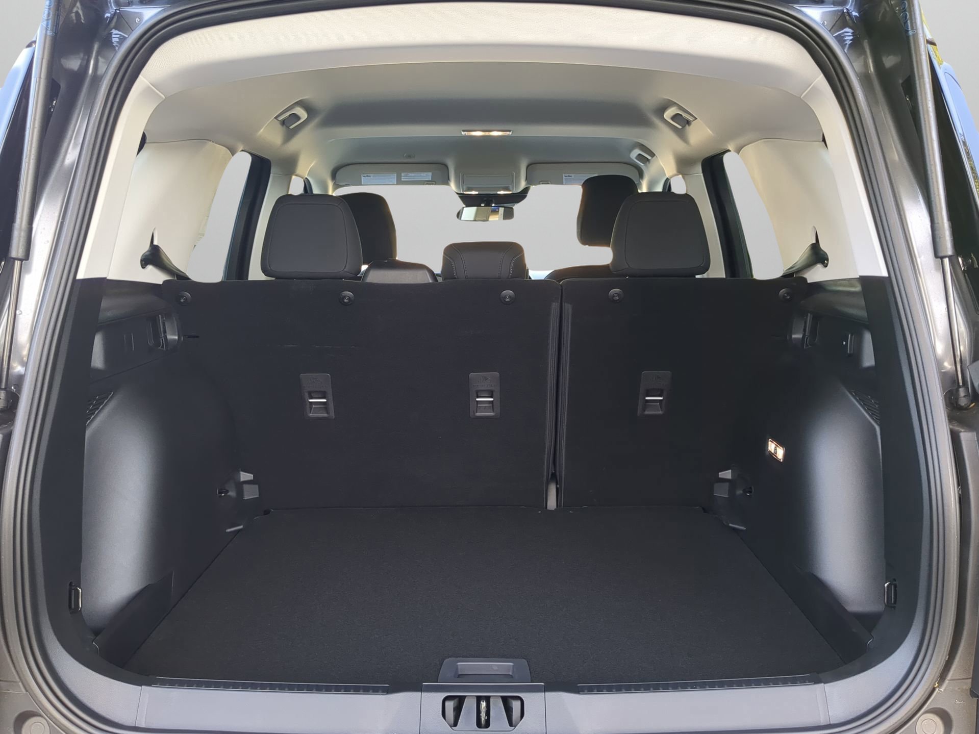 New 2026 Carbonized Gray Metallic Ford Big Bend® image 43