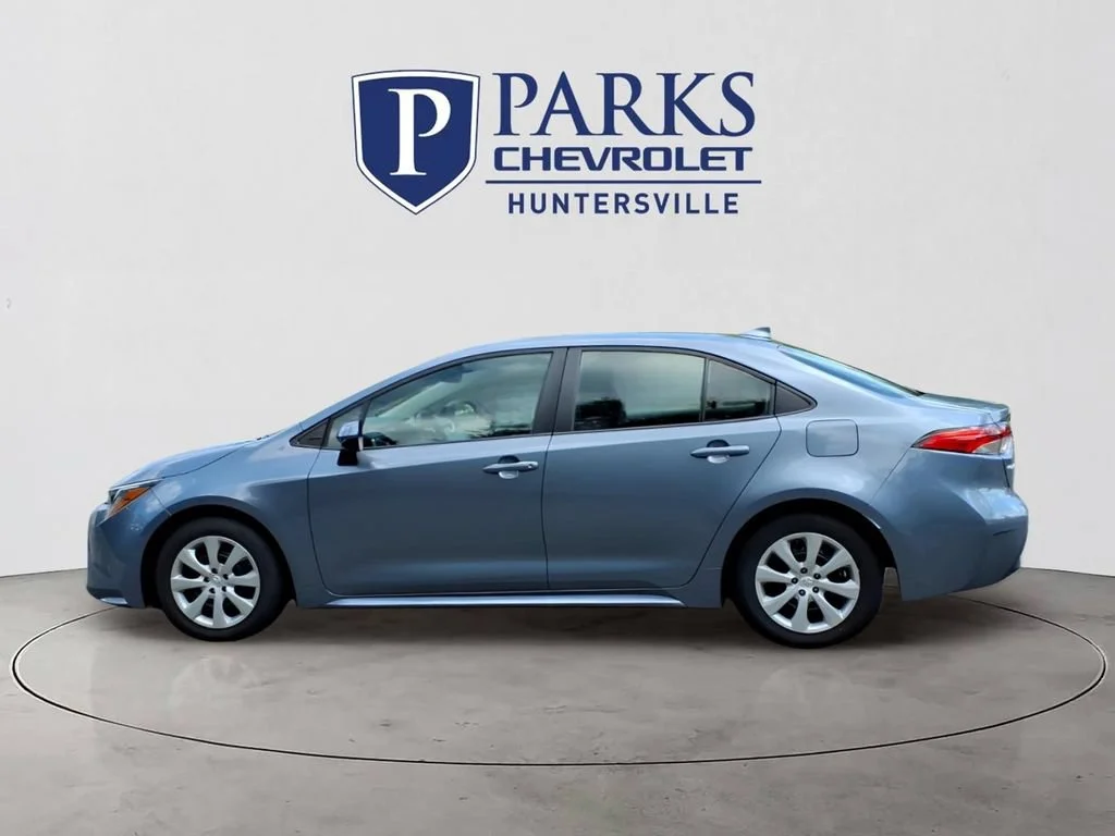 Used 2024 Celestite Toyota LE image 27