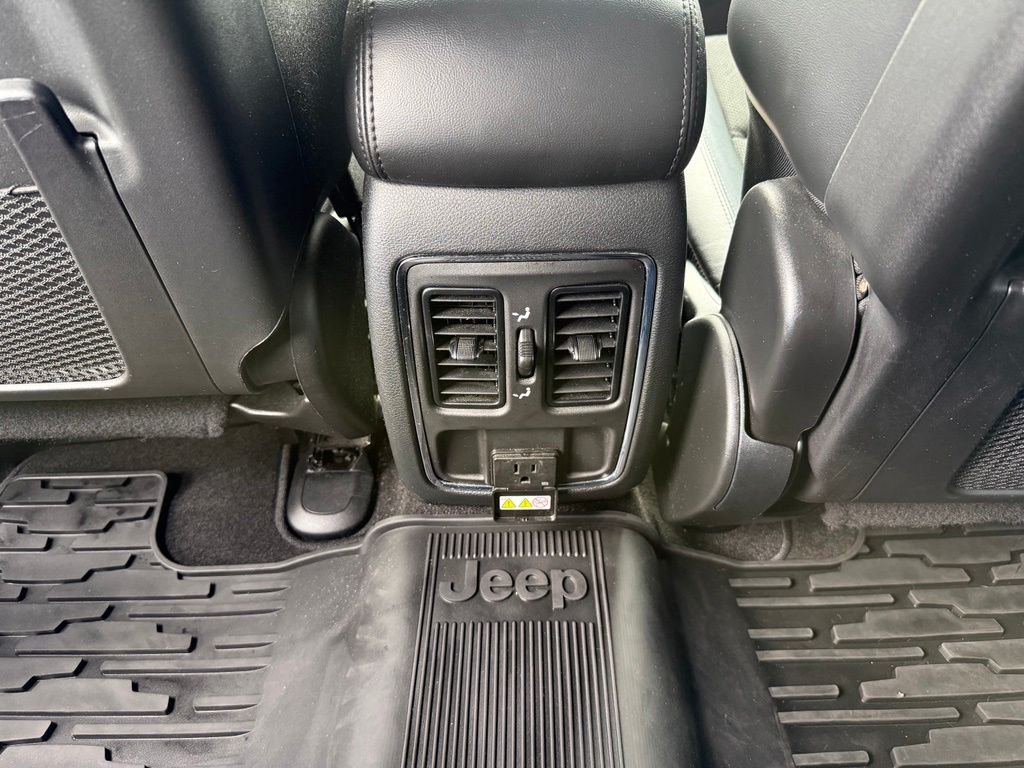 Used 2022 Black Jeep Laredo X image 26