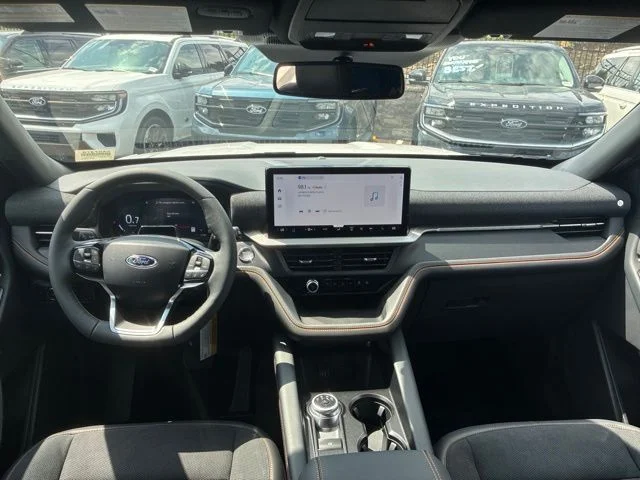 New 2027 White Ford 4DR AWD TREMOR image 21