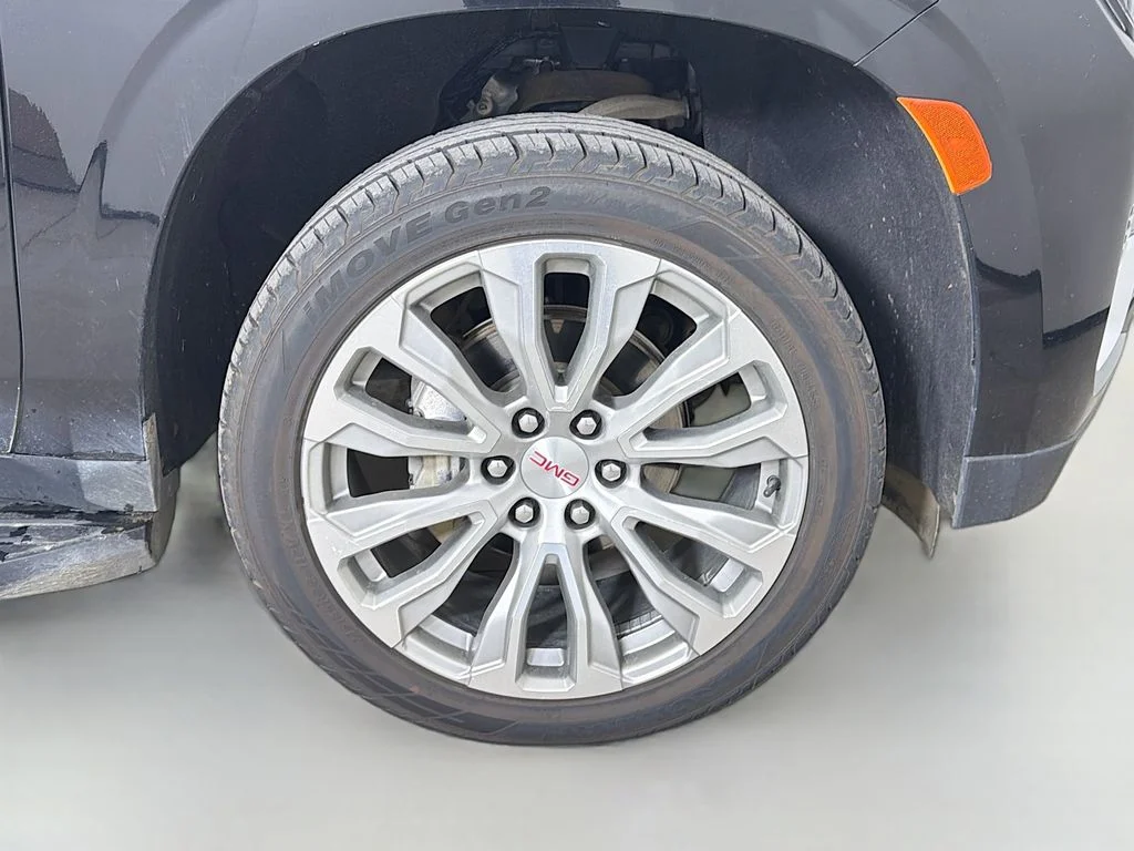 Used 2022 Black GMC Denali image 30