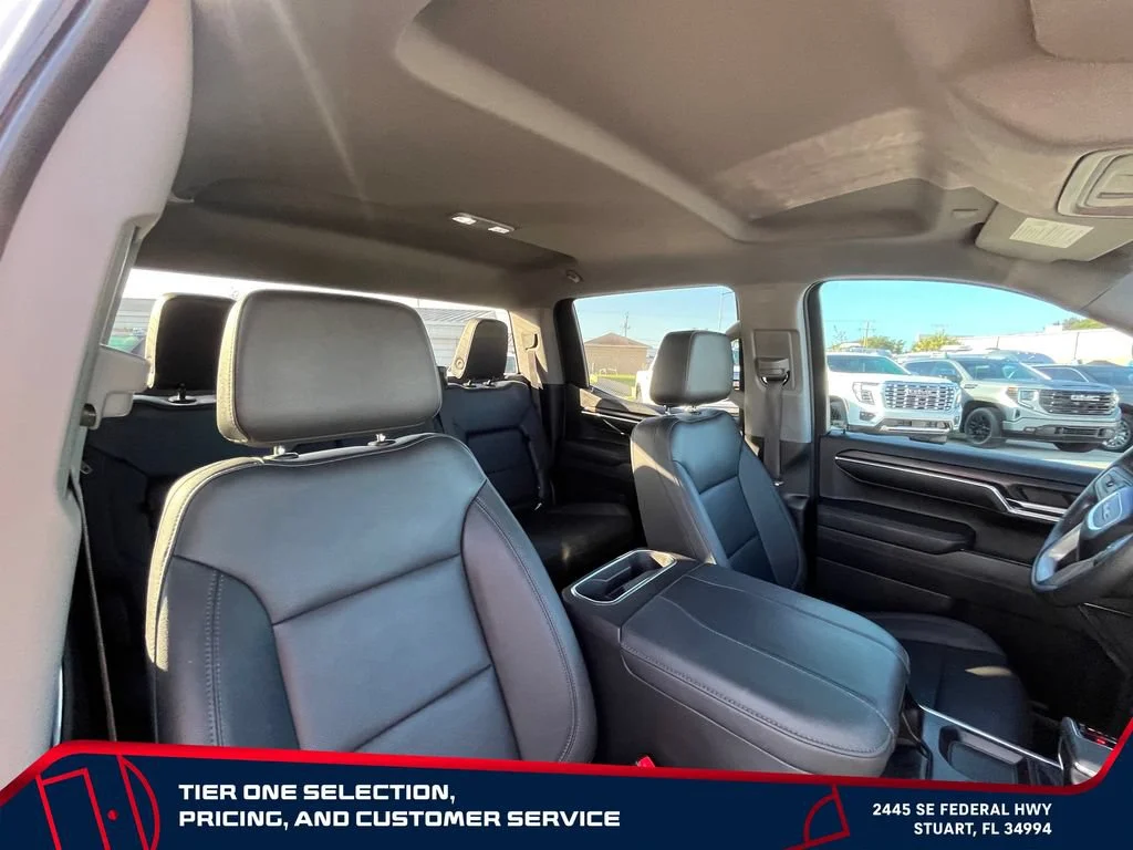 Used 2023 White Frost Tricoat GMC SLT image 17