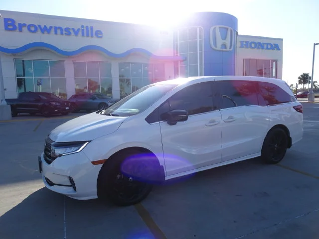 Used 2024 Platinum White Pearl Honda Sport image 1