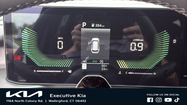 New 2027 Ivory Silver Kia S image 15