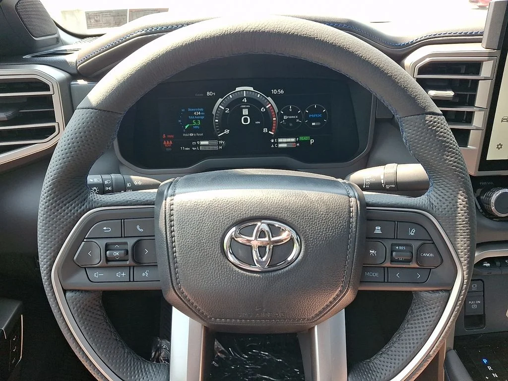 2026 Toyota Tundra Platinum - Photo 16