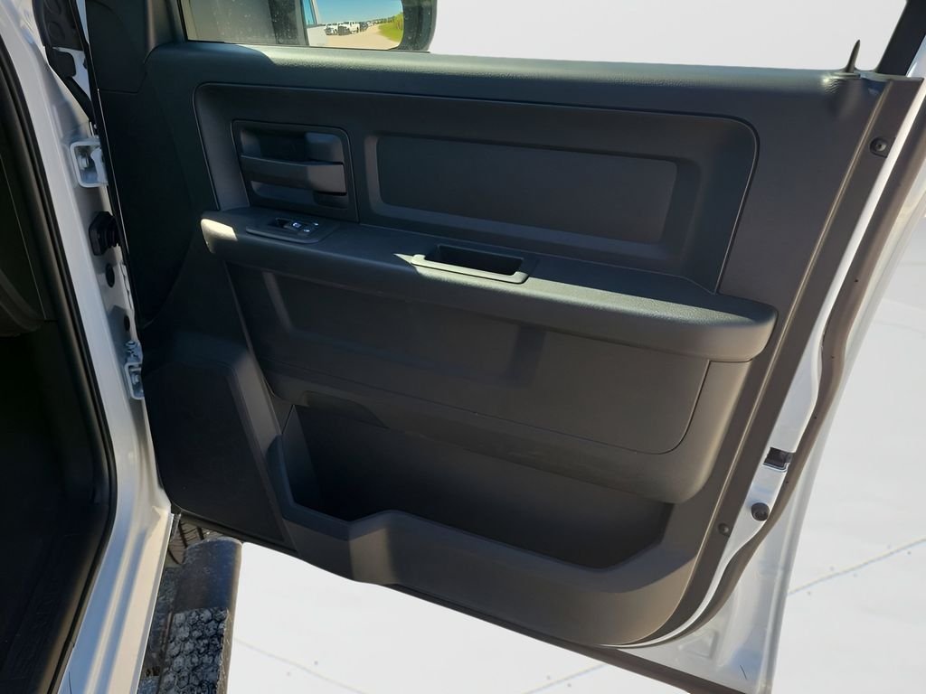 2026 RAM 3500 Tradesman - Photo 43