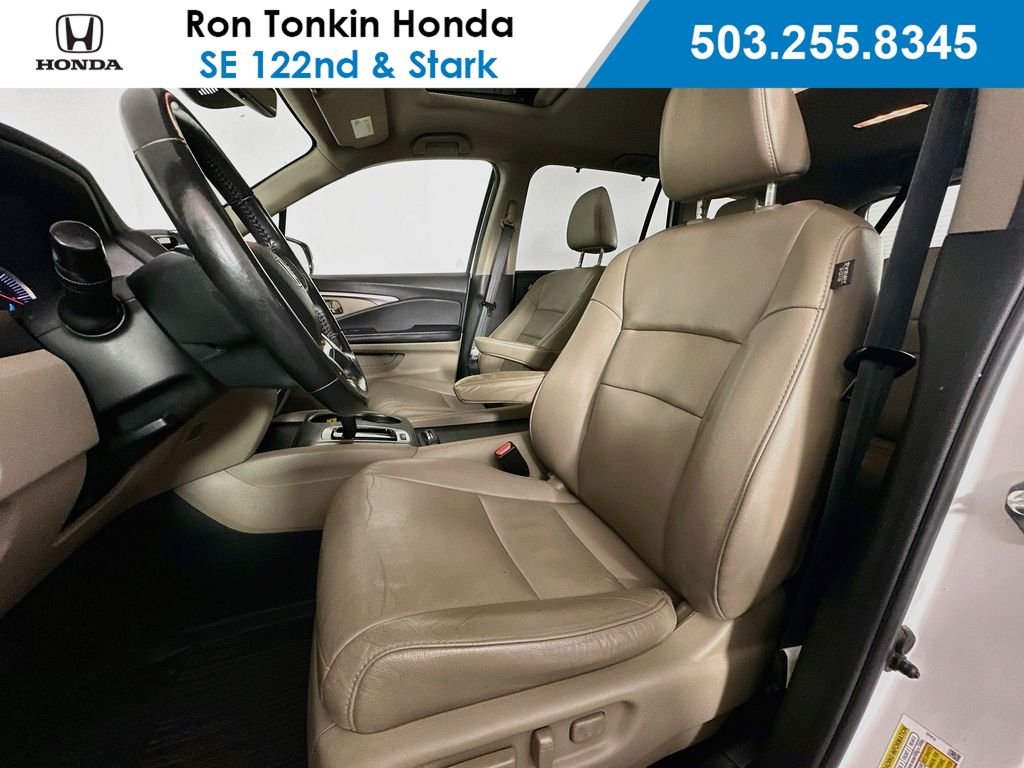 Used 2020 Platinum White Pearl Honda EX-L image 22