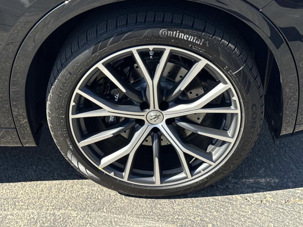 New 2026 Nero Tempesta Metallic Maserati Modena image 30