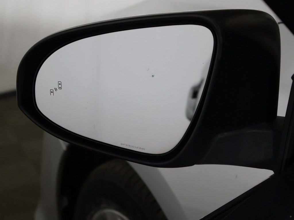 Used 2013 Silver Toyota SE image 32