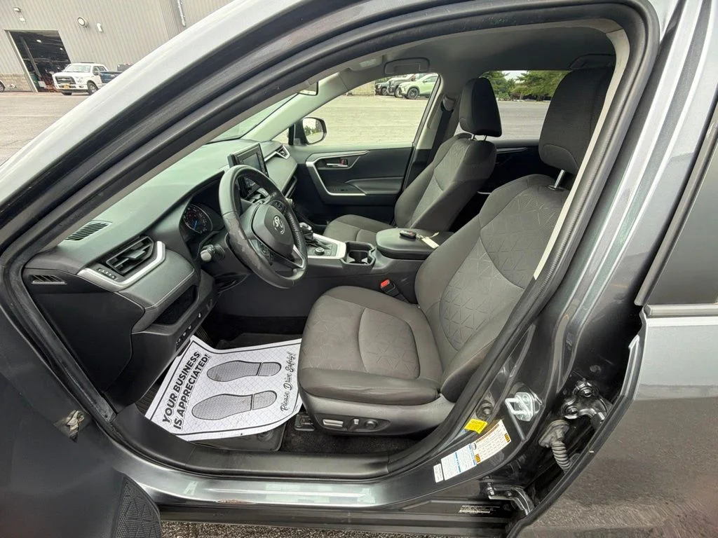 Used 2021 Gray Toyota XLE image 13