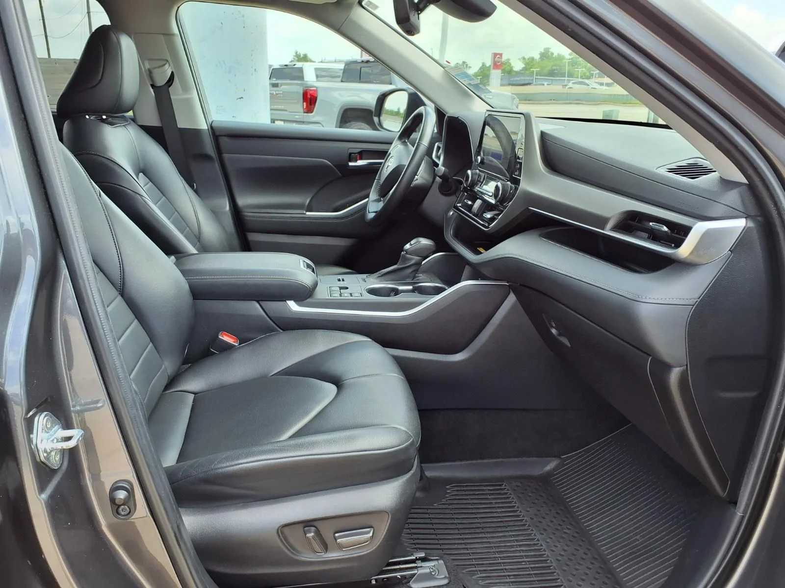 Used 2023 Gray Toyota XLE image 19