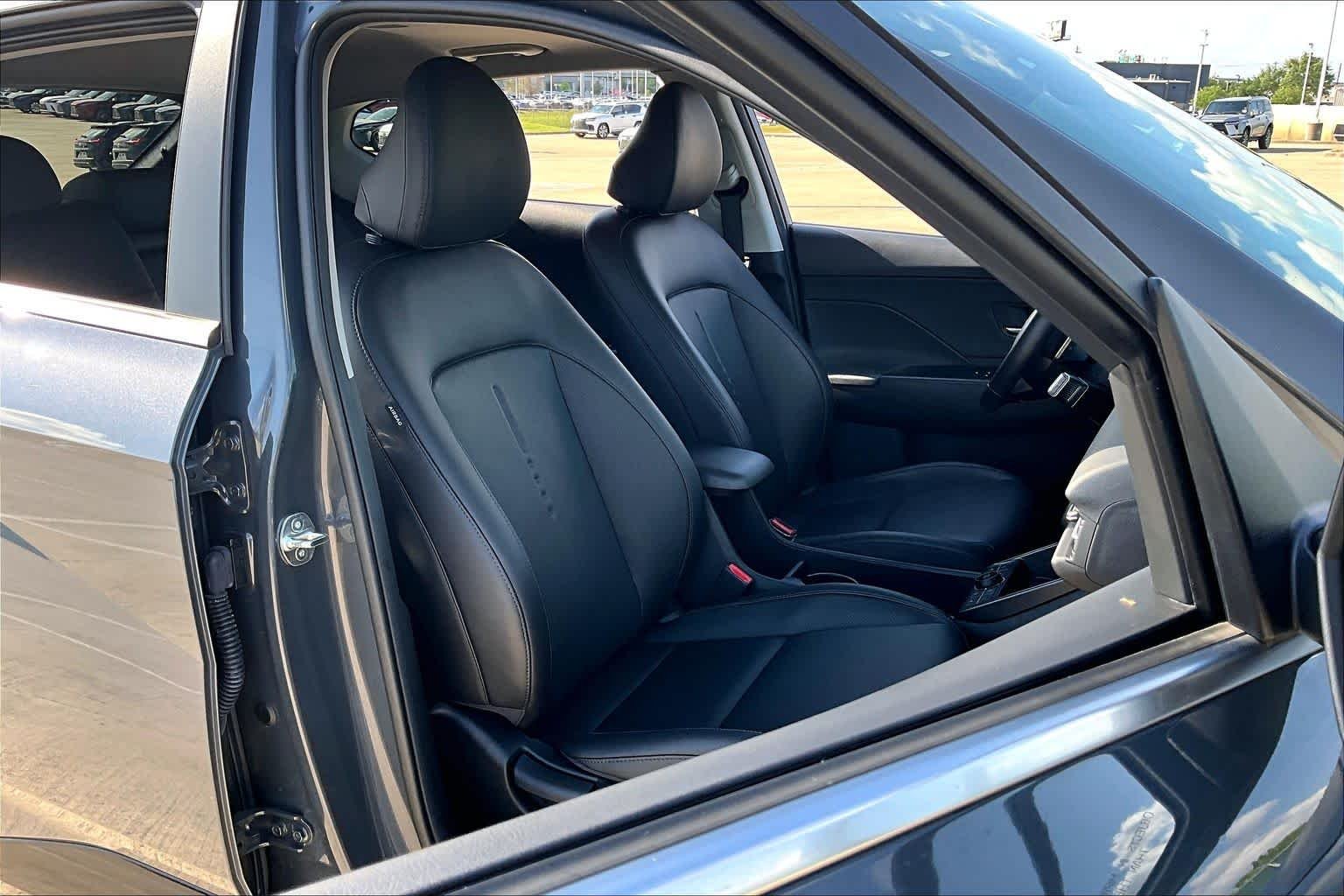 Used 2024 Ecotronic Gray Pearl Hyundai Limited image 8