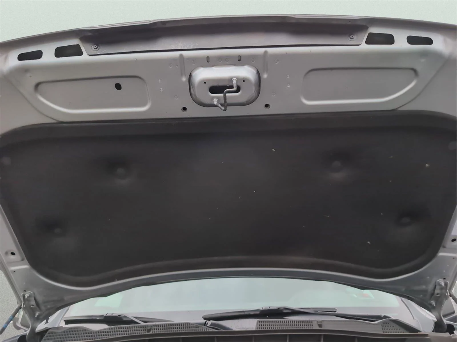 Used 2024 Sterling Metallic GMC SLT image 10