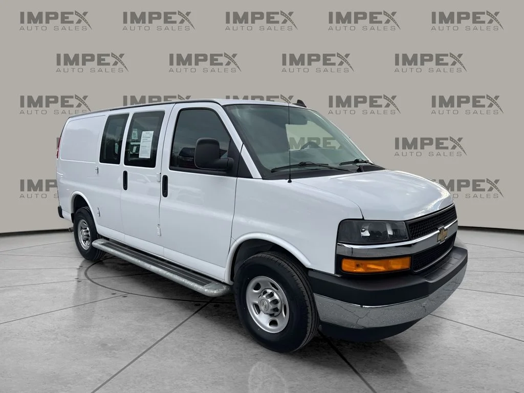 Used 2024 White Chevrolet Work Van image 7
