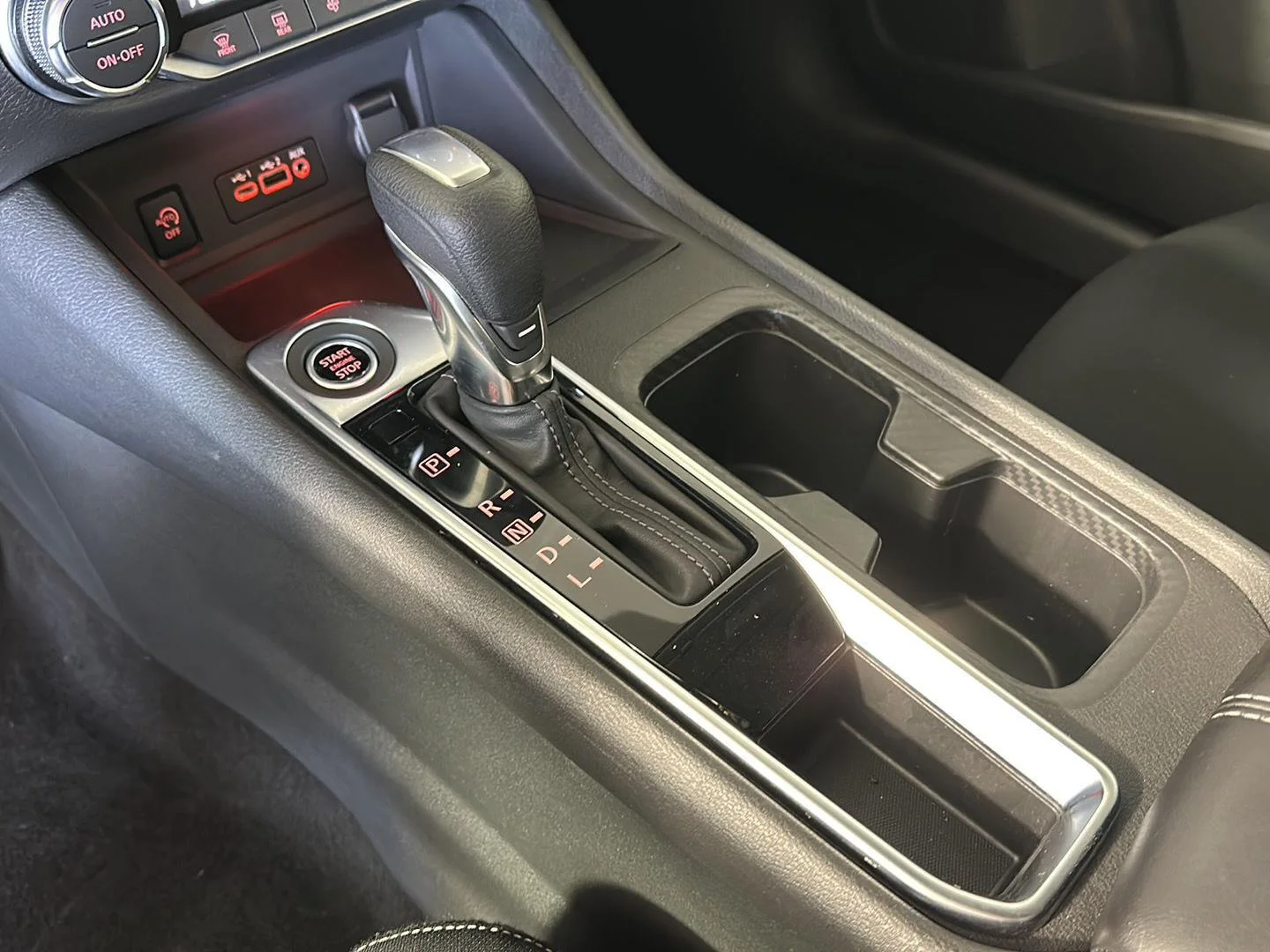 Used 2024 Gun Metallic Nissan SV image 27