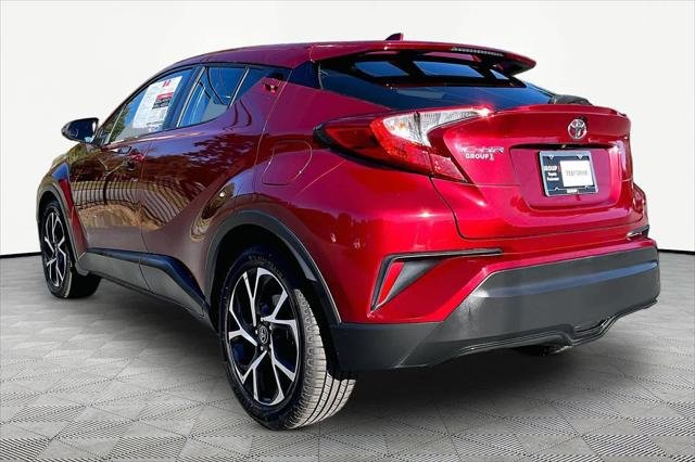 Certified Used 2018 RUBY FLARE PEARL Toyota  image 12
