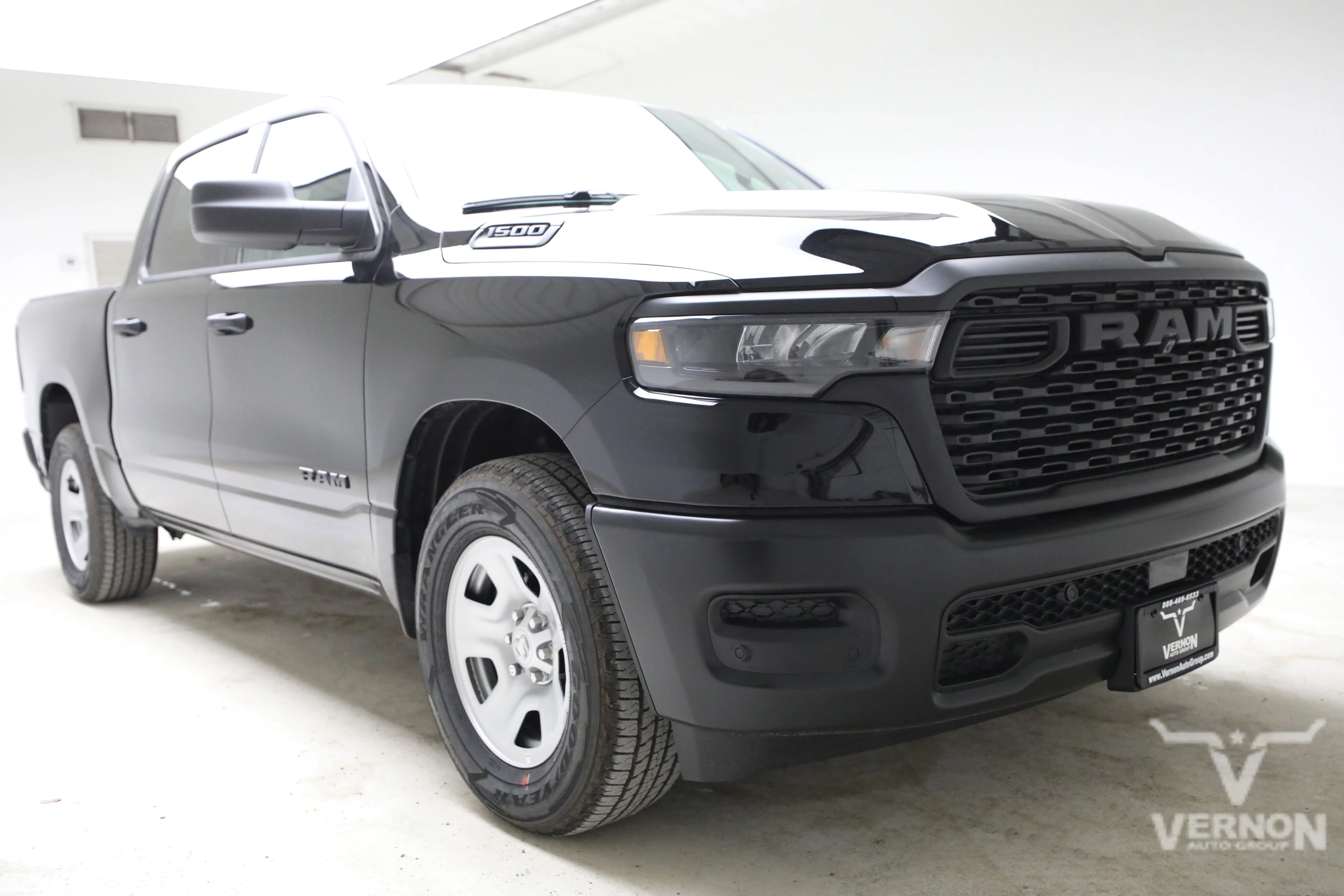 New 2026 Ram 1500 ST Crew Cab 2WD