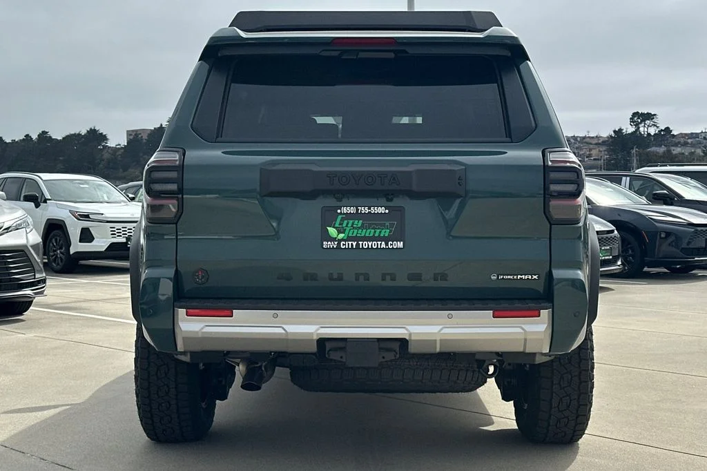 New 2026 Everest Toyota 4Runner Trailhunter image 5