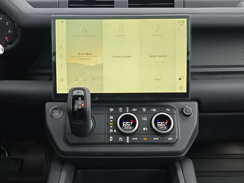 New 2026 Fuji White LAND ROVER S image 19