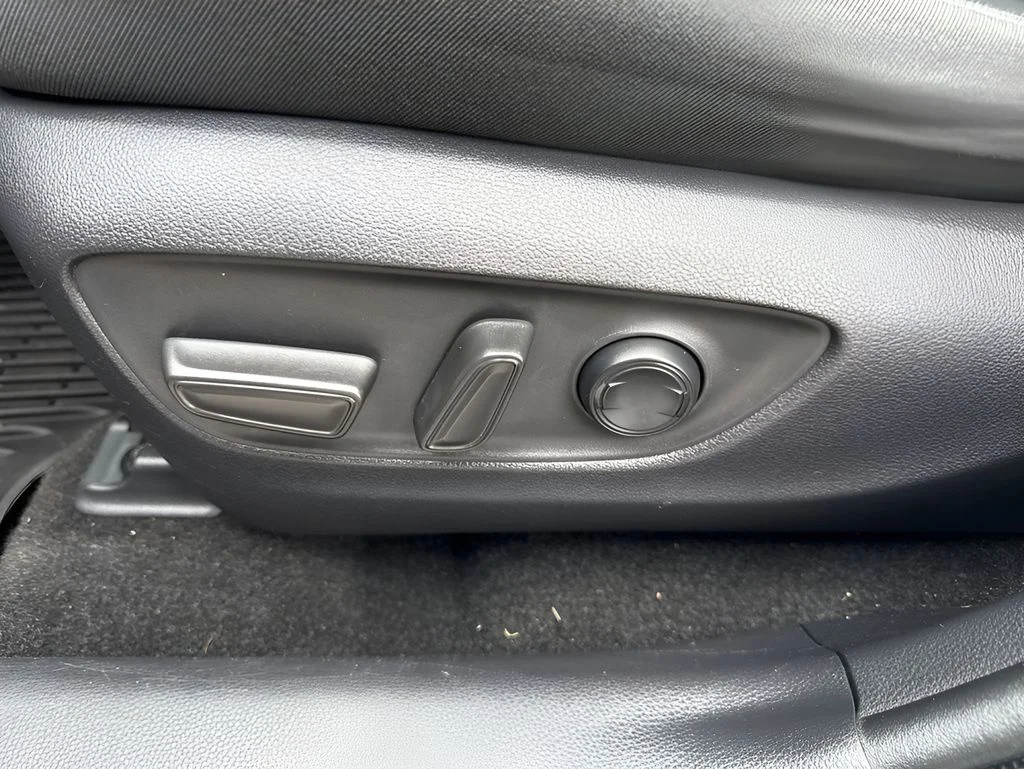 Used 2019 Gray Toyota XLE image 10