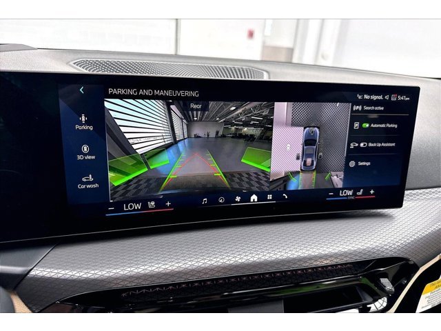 New 2026 Skyscraper Grey Metallic BMW 330i xDrive image 19