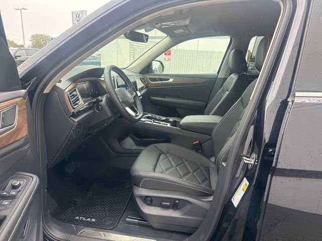 2026 Volkswagen Atlas SE w/Tech - Photo 12