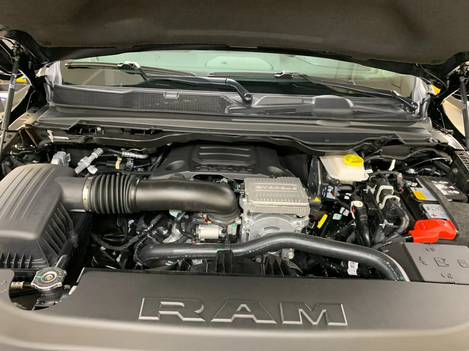 New 2026 Diamond Black Crystal Pearl Ram Sport image 20
