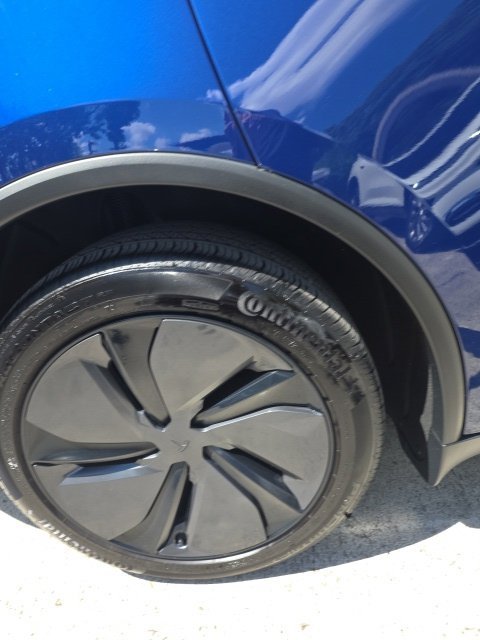 2026 Tesla Model Y Premium - Photo 11