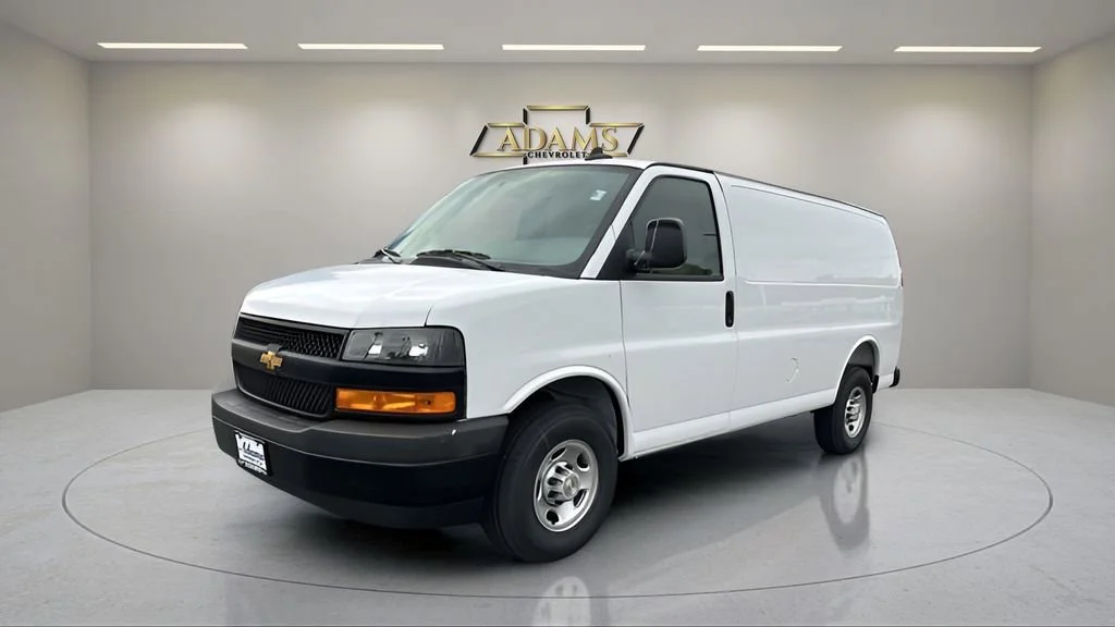 2025 Chevrolet Express 2500 Work Van HD's photo
