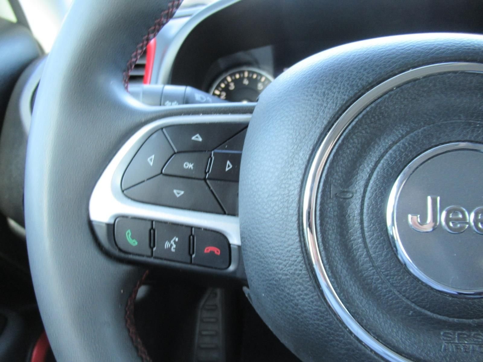 Certified Used 2023 White Jeep Trailhawk image 24