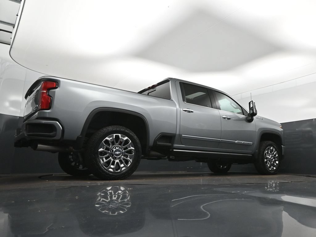 New 2026 Sterling Gray Metallic Chevrolet High Country image 43