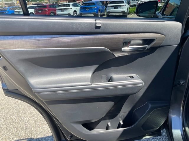 Used 2022 Gray Toyota Platinum image 29