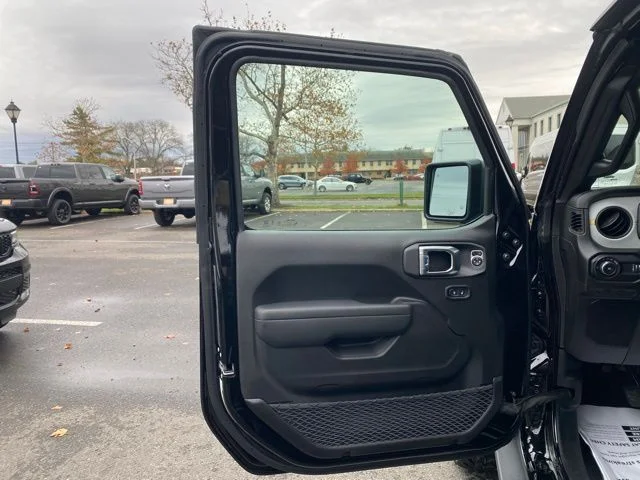 2026 Jeep Wrangler 2-Door Willys - Photo 21