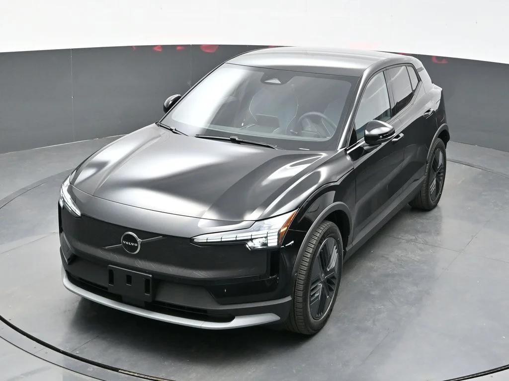 New 2026 Onyx Black Volvo Twin Motor Cross Country Ultra image 34