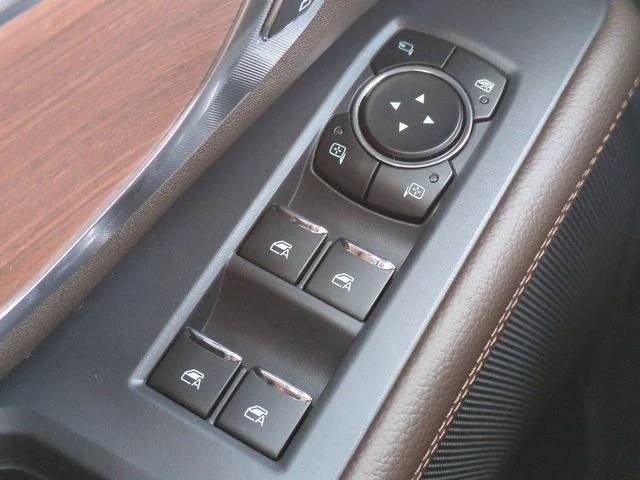 New 2026 Star White Metallic Tri-Coat Ford King Ranch® image 25