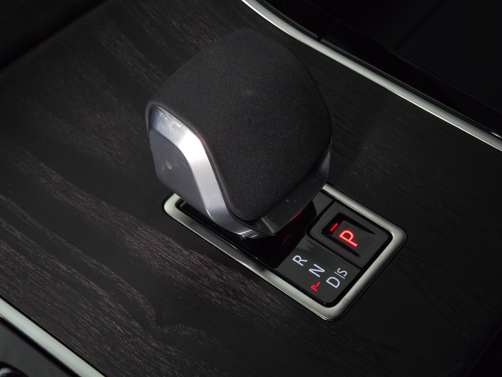 2026 Land Rover Range Rover Velar Dynamic SE - Photo 32