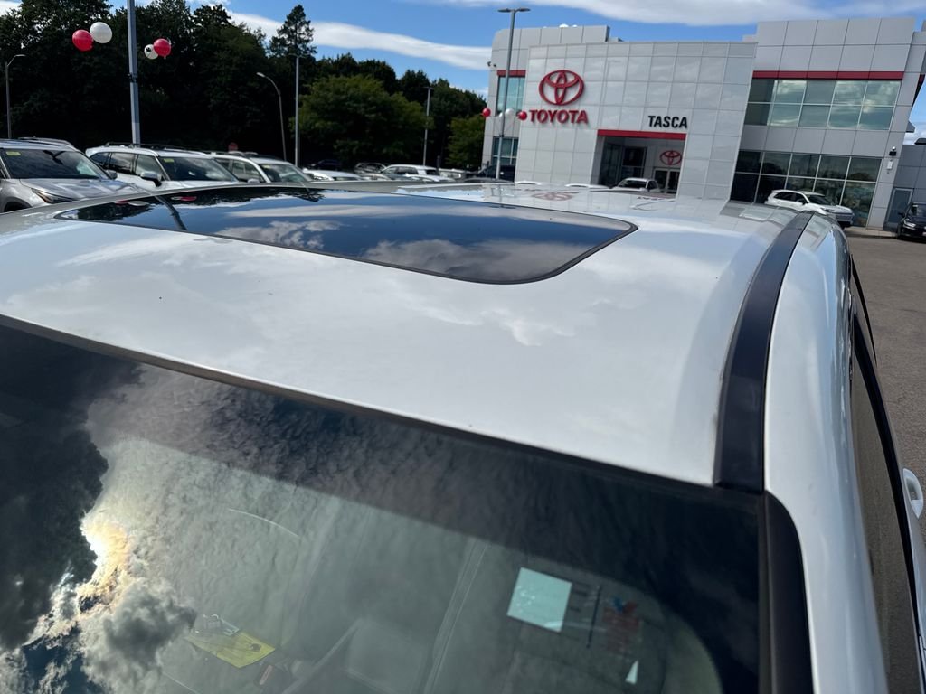 Used 2017  Honda EX-L image 43