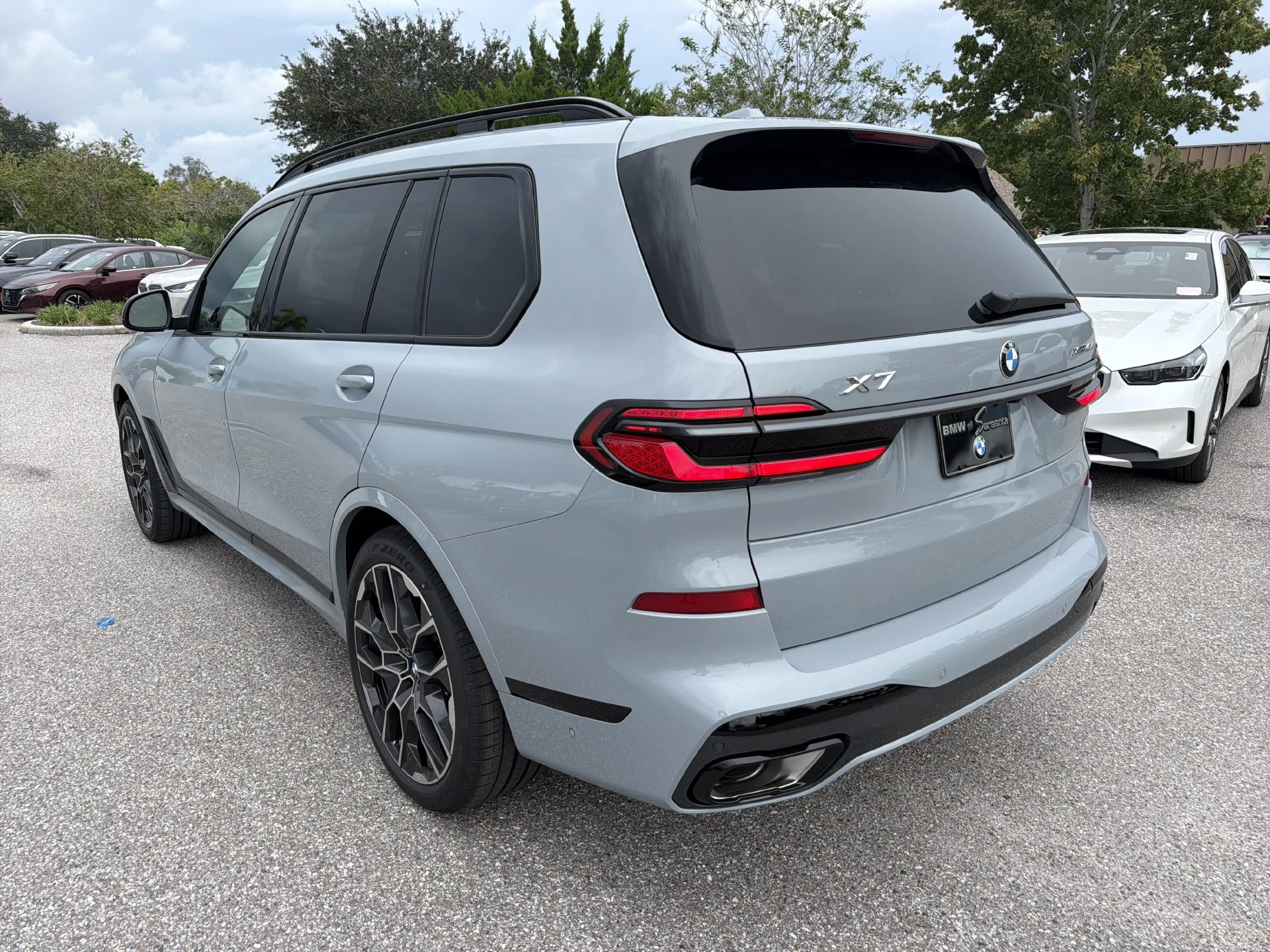 New 2027 Gray BMW xDrive40i image 6