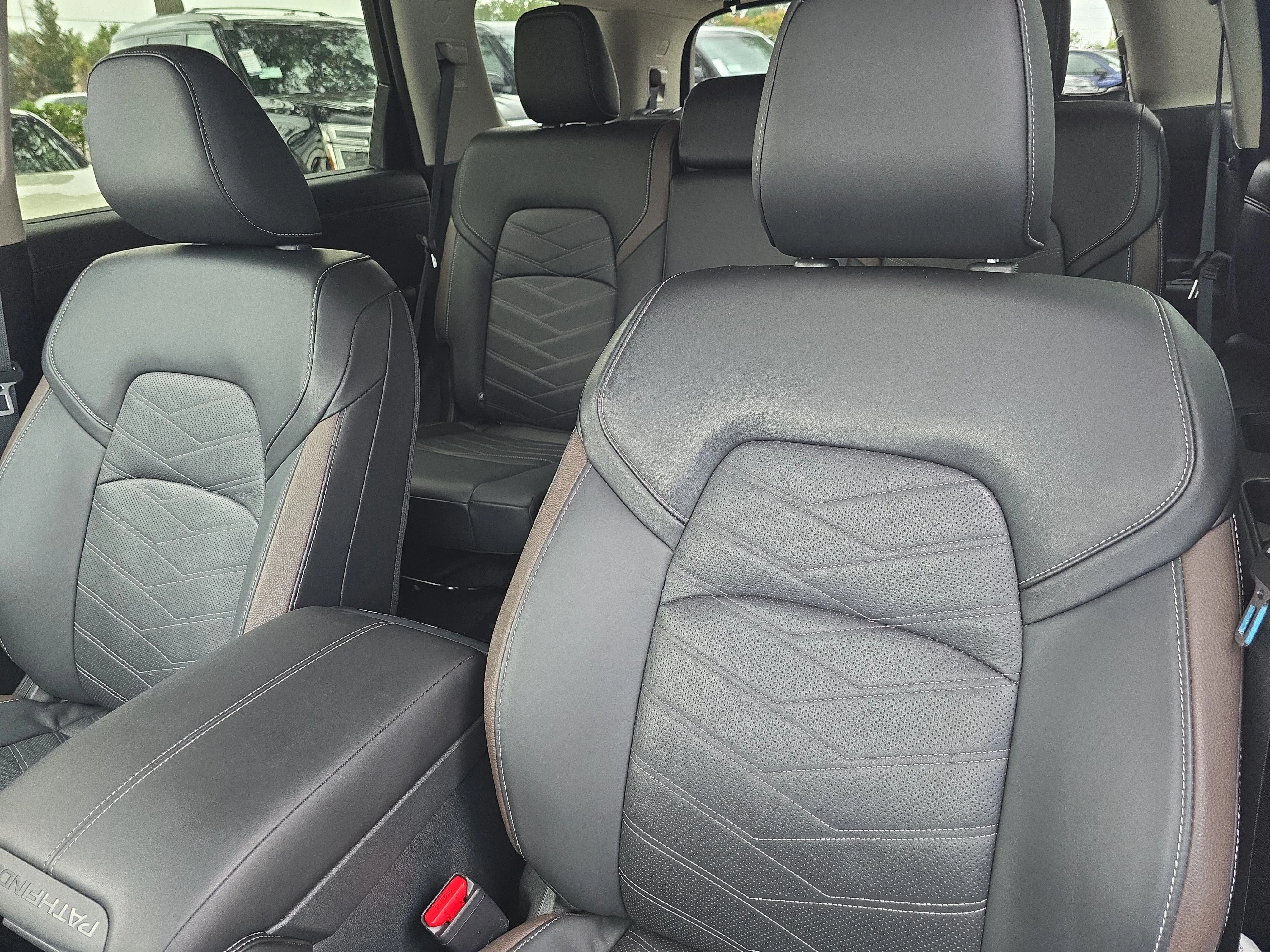 Certified Used 2025 Super Black Nissan Platinum image 23