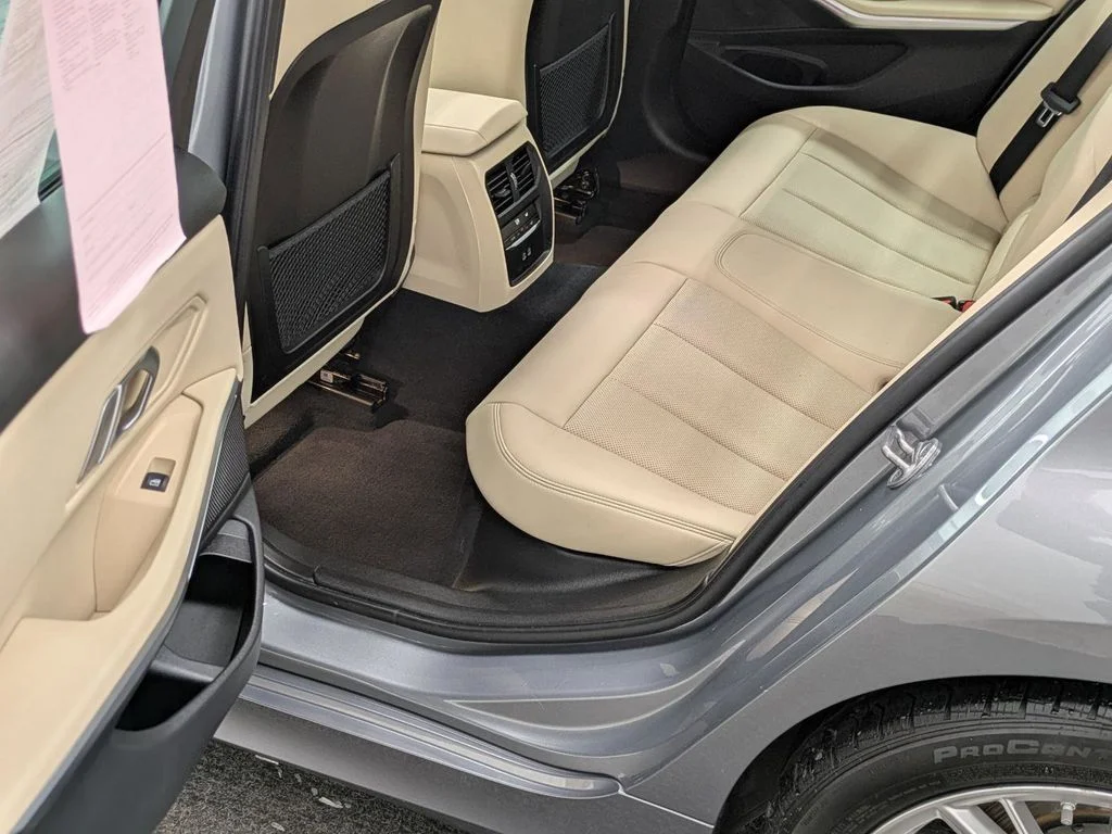 2023 BMW 3 Series 330i - Photo 27