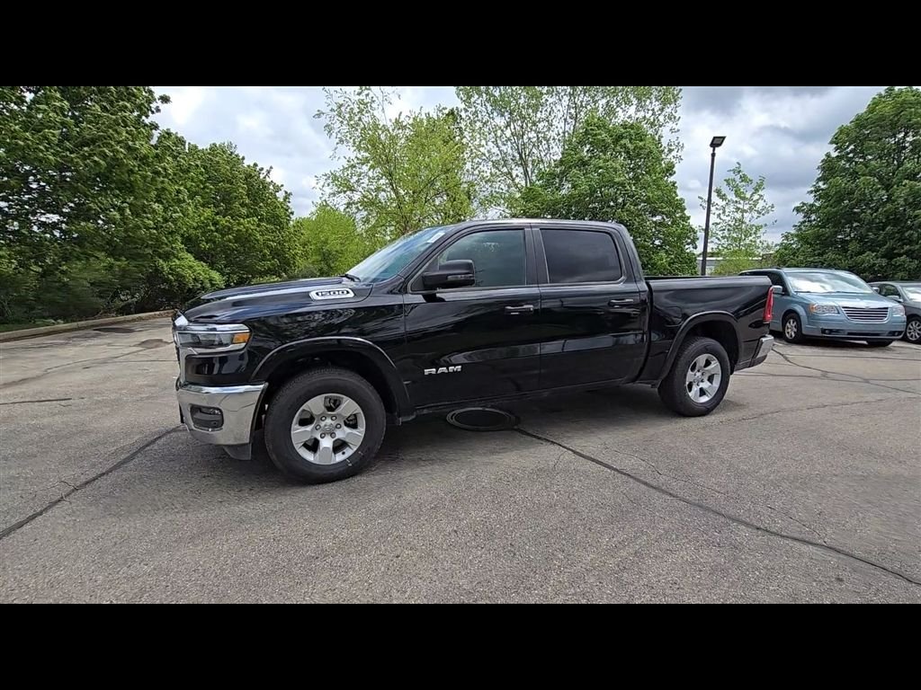 New 2026 Diamond Black Crystal Pearlcoat RAM Big Horn/Lone Star image 5