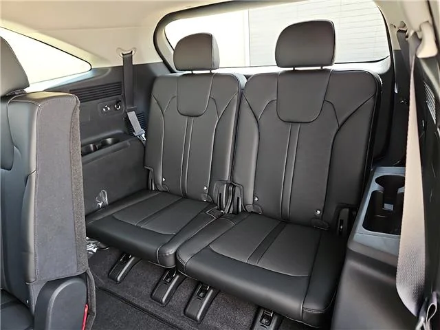 New 2026 Ivory Silver KIA S All-Wheel Drive image 9